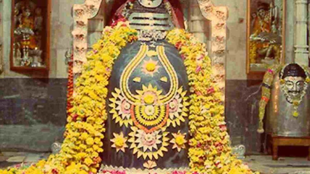 This Image Discribe The Shivling